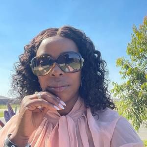 Meet your Posher, Tracey